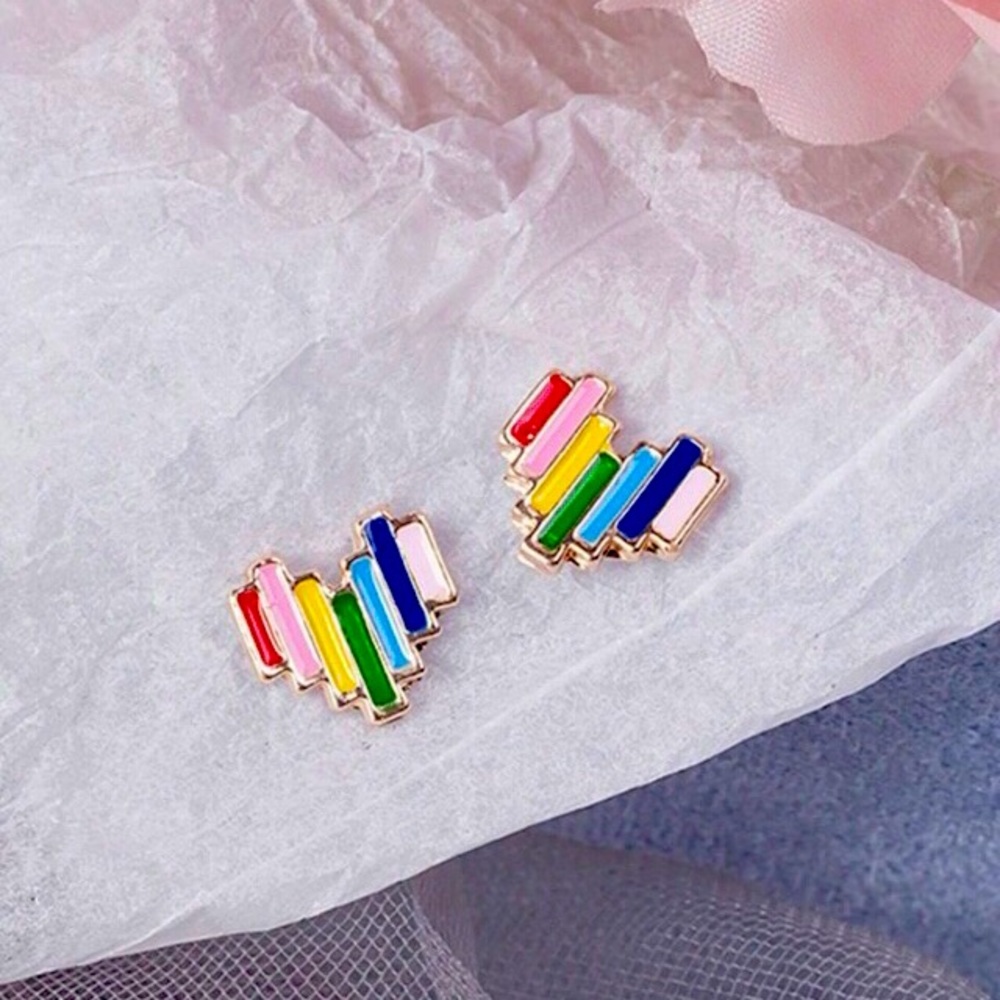 🌈Rainbow Heart Goldtone Earrings NWT